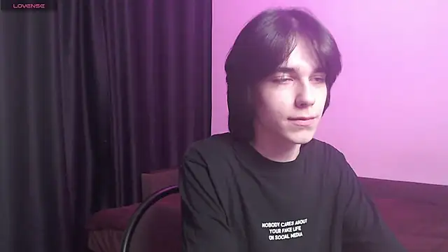 Snapshot of mason_silver chatting on 05/23/26, 10:19 mason silver online show from 05/23/26, 10:19