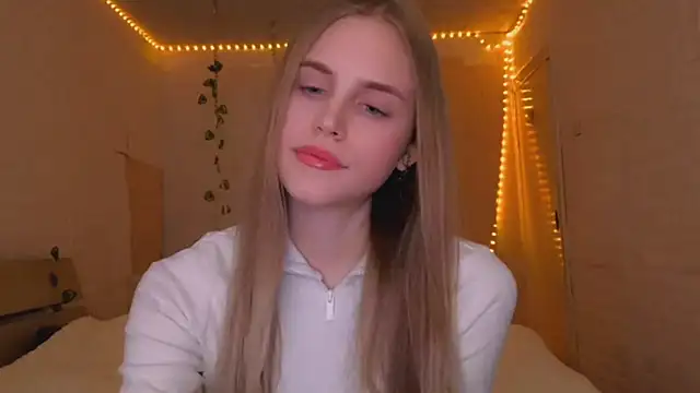 EveCoutch online show from 03/27/26, 04:29