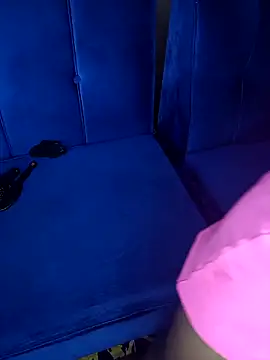 Snapshot of spankingsbee chatting on 04/07/26, 08:15 spankingsbee online show from 04/07/26, 08:15