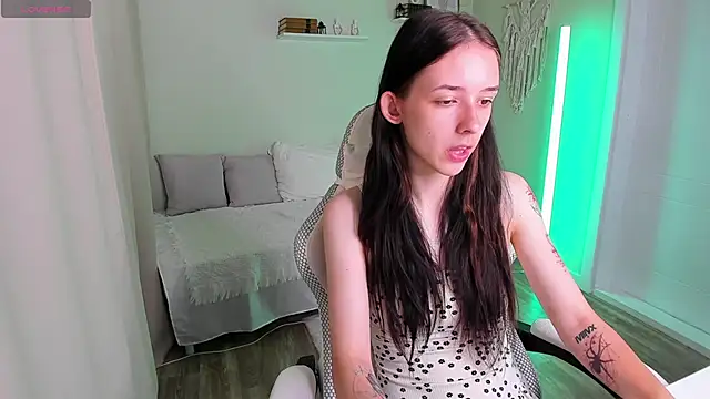 AnnaOddy online show from 06/10/26, 01:17