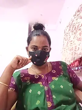 Snapshot of tamilratchasii chatting on 07/19/26, 06:39 tamilratchasii online show from 07/19/26, 06:39