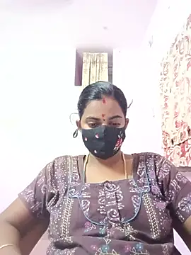 Snapshot of tamilratchasii chatting on 07/25/26, 04:48 tamilratchasii online show from 07/25/26, 04:48
