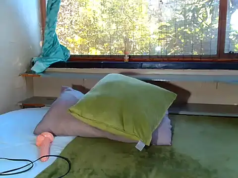 CaramelCandyxx online show from 04/29/26, 06:06