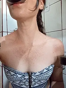 Valentina-Albuquerque online show from 03/30/26, 08:21