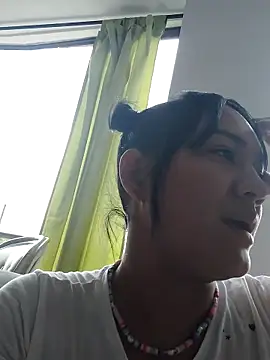 Snapshot of Medusa_Kitty chatting on 04/01/26, 04:04 Medusa Kitty online show from 04/01/26, 04:04