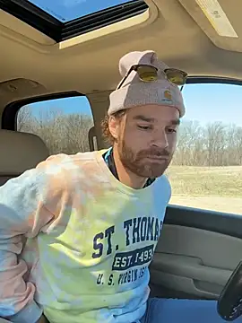 Snapshot of Nnnicholasnnn chatting on 04/19/26, 04:06 Nnnicholasnnn online show from 04/19/26, 04:06