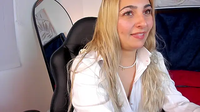 Catalina Osorio online show from 05/28/26, 12:02