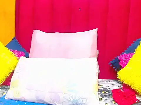 Cherrybootyofjoy86 online show from 04/19/26, 06:46