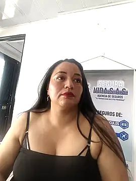 Naughty Kitten  online show from 04/06/26, 08:54