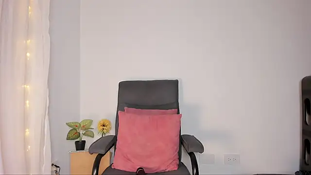 Debora Rayssa online show from 06/03/26, 01:52