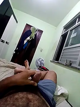 Snapshot of Aecio2029 chatting on 04/14/26, 12:27 Aecio2029 online show from 04/14/26, 12:27