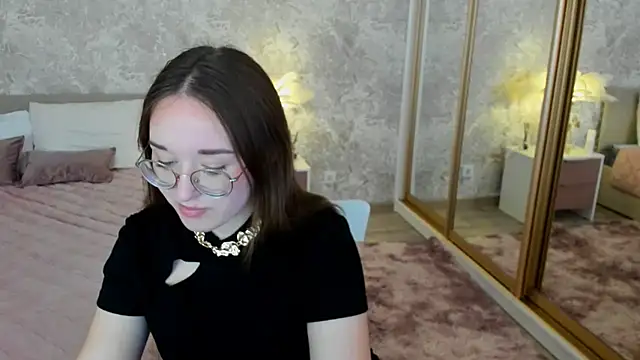 Snapshot of SweeteAmy chatting on 04/10/26, 12:32 SweeteAmy online show from 04/10/26, 12:32