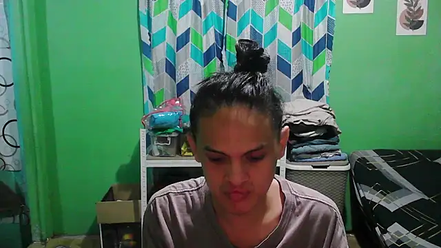 Snapshot of Bella_CiaoX chatting on 03/31/26, 10:59 Bella CiaoX online show from 03/31/26, 10:59