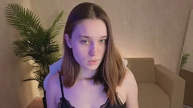 Snapshot of SweetieBlush chatting on 04/22/26, 04:26 SweetieBlush online show from 04/22/26, 04:26