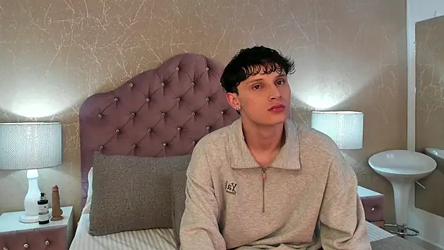 LephyStar online show from 04/21/26, 03:24