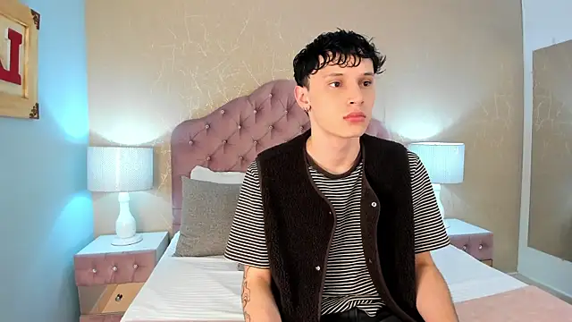 LephyStar online show from 05/19/26, 04:08