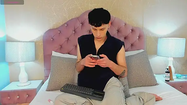 Snapshot of LephyStar chatting on 06/05/26, 03:57 LephyStar online show from 06/05/26, 03:57