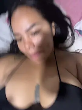 lunaa love online show from 06/14/26, 12:41
