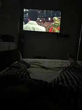 Snapshot of icemanhotwomen chatting on 04/13/26, 10:26 icemanhotwomen online show from 04/13/26, 10:26