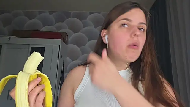 AnnaSpirit online show from 04/06/26, 04:30