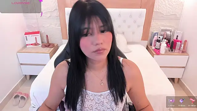 MILLYEVANS1 online show from 06/26/26, 03:33