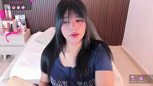 MILLYEVANS1 online show from 07/17/26, 03:24