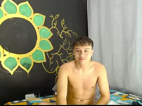 Boy Lovely18 online show from 03/30/26, 04:57