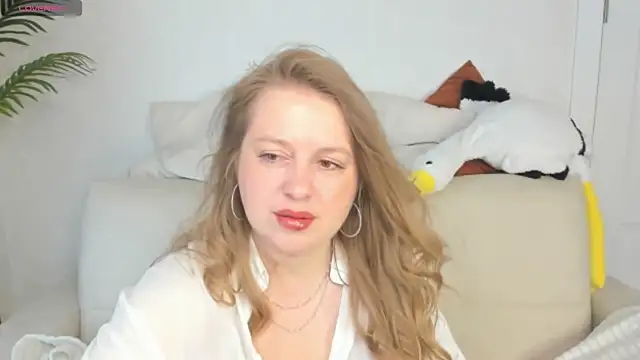 CleoXotie online show from 06/14/26, 01:25