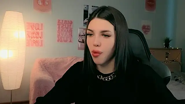 molly rettyy online show from 05/02/26, 04:06