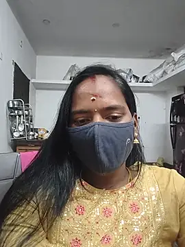 Snapshot of Tamil_Sangeetha chatting on 07/20/26, 01:35 Tamil Sangeetha online show from 07/20/26, 01:35