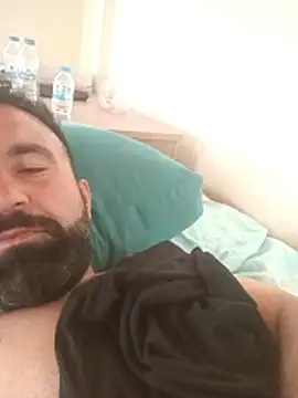 Snapshot of arda096 chatting on 06/08/26, 04:46 arda096 online show from 06/08/26, 04:46