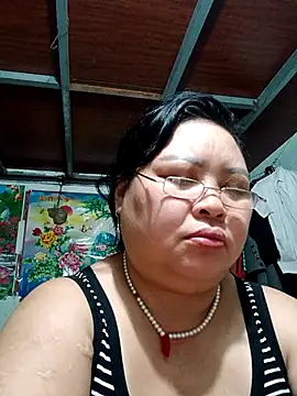 Snapshot of Monglan-c chatting on 06/30/26, 12:33 Monglan-c online show from 06/30/26, 12:33