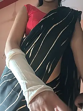 Curvy Sanaya online show from 05/08/26, 07:08