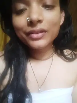 SweetTsAngel online show from 05/17/26, 08:45