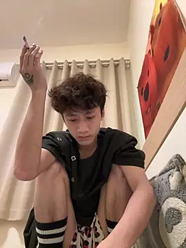 Snapshot of sexyboy-3525 chatting on 05/10/26, 03:44 sexyboy-3525 online show from 05/10/26, 03:44