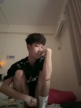 sexyboy-3525 online show from 06/04/26, 05:46