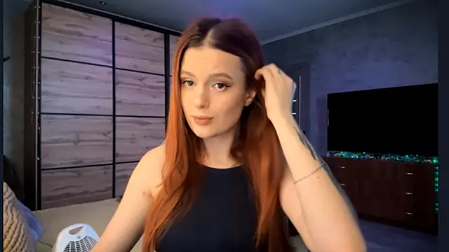 FoxyEmma online show from 05/03/26, 02:12