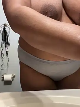 Snapshot of Sweetie8582 chatting on 04/20/26, 07:55 Sweetie8582 online show from 04/20/26, 07:55