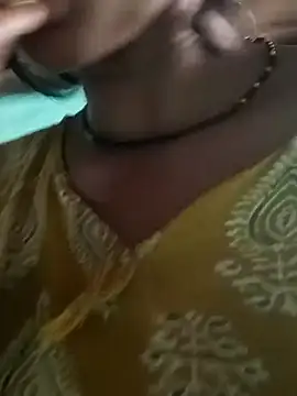 Snapshot of riyaa_sexyy chatting on 07/07/26, 09:35 riyaa sexyy online show from 07/07/26, 09:35