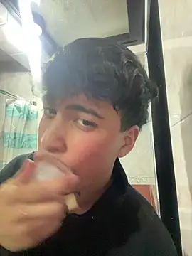 Snapshot of nico_herrera__ chatting on 07/01/26, 12:56 nico herrera online show from 07/01/26, 12:56