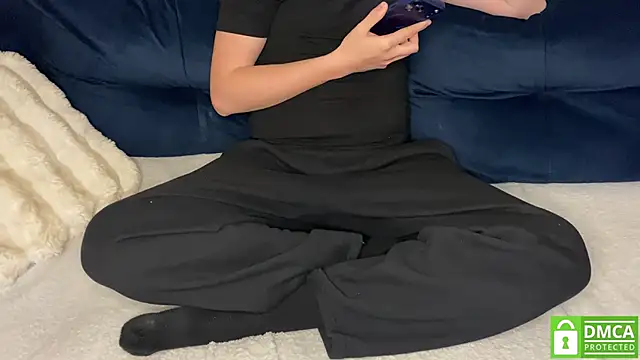 NaughtysecretsDE online show from 05/07/26, 06:24