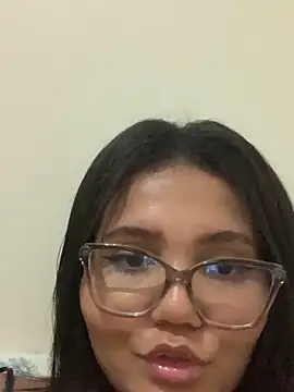 Snapshot of viviboraaaa chatting on 04/11/26, 01:43 viviboraaaa online show from 04/11/26, 01:43