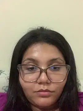 Snapshot of viviboraaaa chatting on 04/15/26, 02:29 viviboraaaa online show from 04/15/26, 02:29