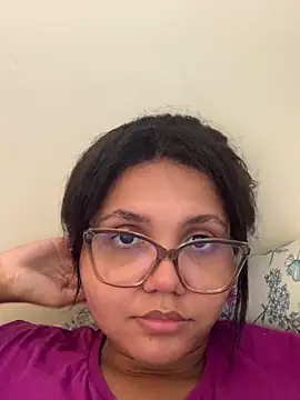 Snapshot of viviboraaaa chatting on 04/15/26, 05:42 viviboraaaa online show from 04/15/26, 05:42