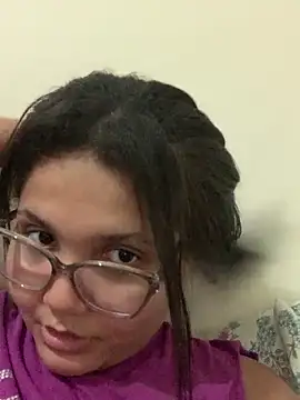 Snapshot of viviboraaaa chatting on 04/16/26, 11:40 viviboraaaa online show from 04/16/26, 11:40