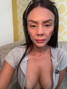 SofiParma online show from 04/23/26, 07:16