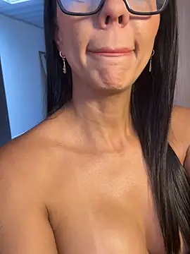 SofiParma online show from 05/03/26, 05:52