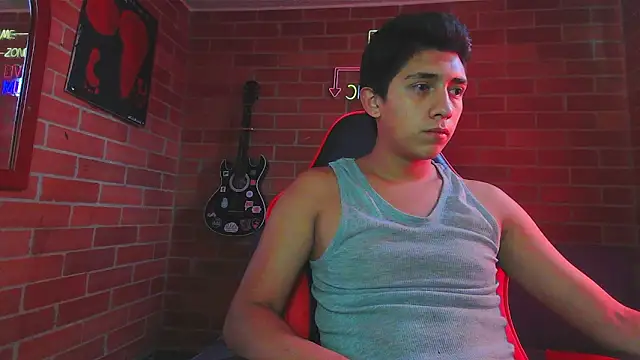 ethann2  online show from 03/31/26, 04:51