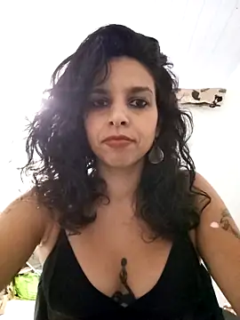 Snapshot of sabrinah88 chatting on 03/31/26, 02:13 sabrinah88 online show from 03/31/26, 02:13