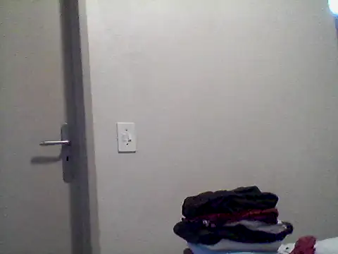 Snapshot of PinkRose250 chatting on 04/15/26, 03:52 PinkRose250 online show from 04/15/26, 03:52